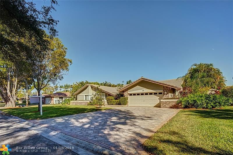 1st image of 119 NW 94th Way
