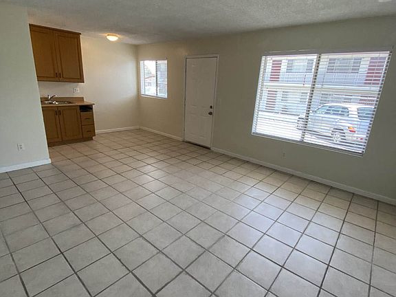 2nd image of 640 E 16th St #7