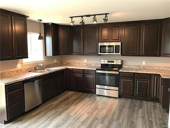 4th image of 650 Glen Eagle Dr