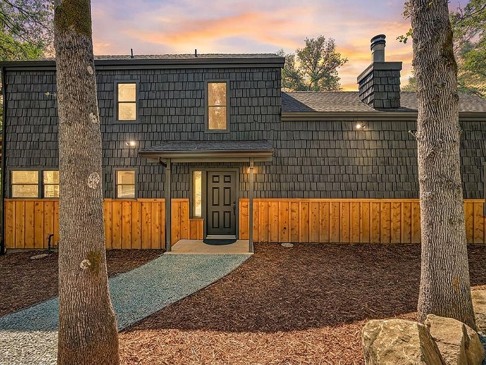 1st image of 15880 Arrowhead Pl