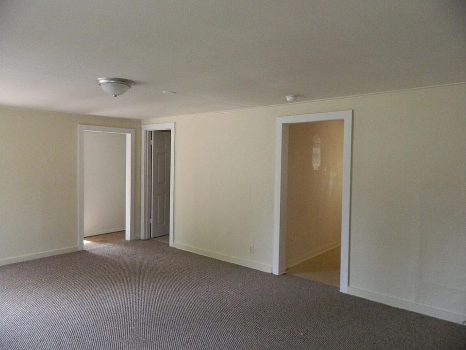 1st image of 3132 E Easton St
