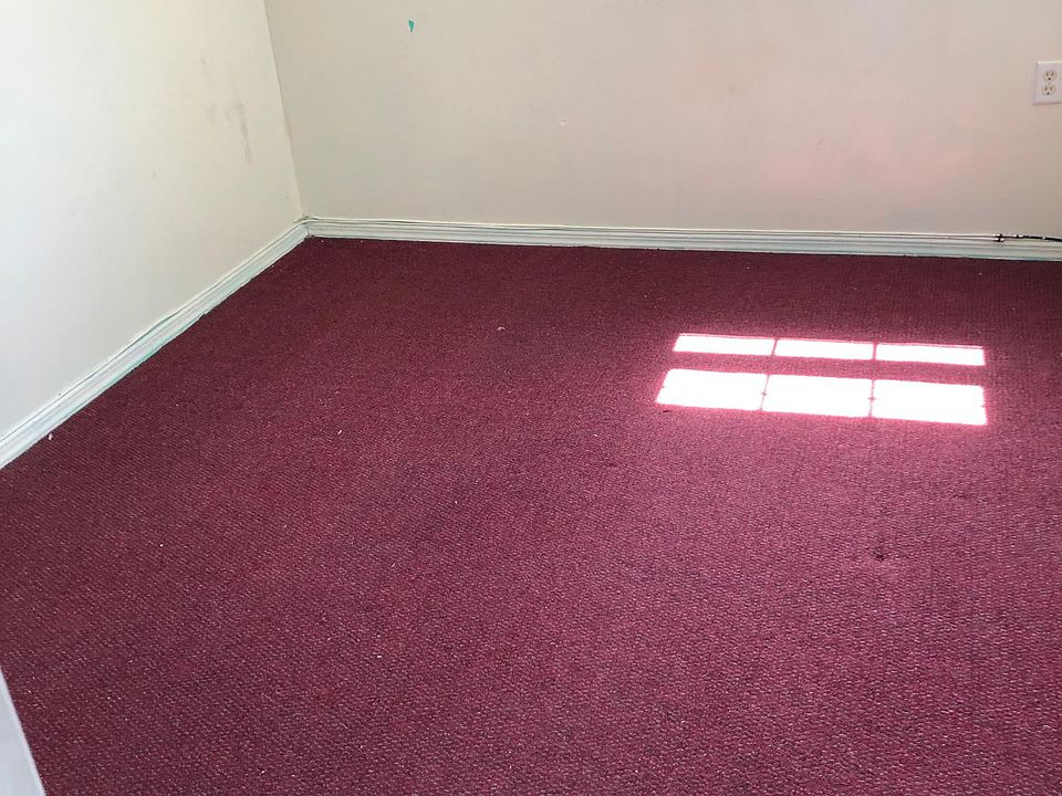 1st image of 8526 169th St