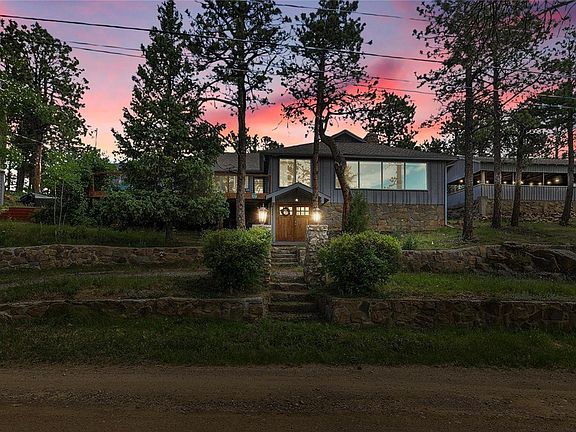 2nd image of 350 Tower Hill Circle