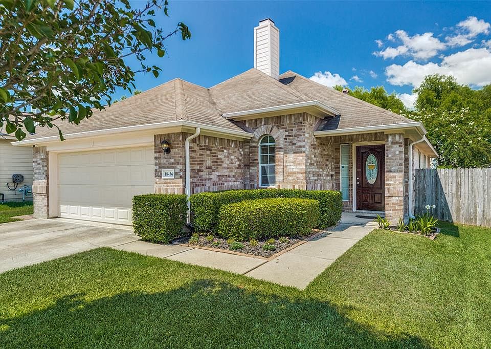 2nd image of 18436 Sunrise Oaks Ct