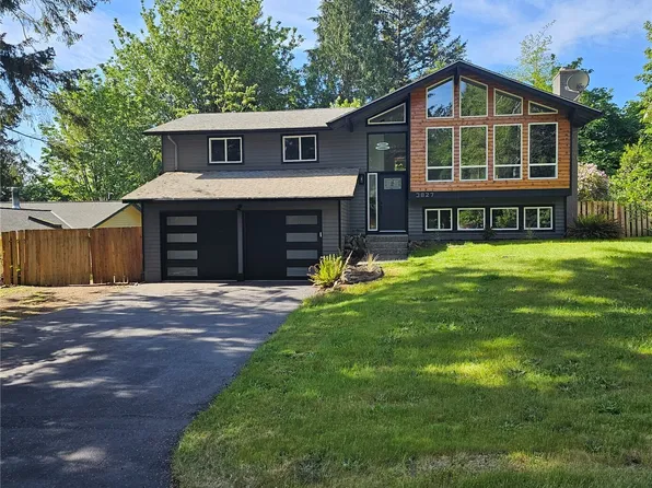 3827 Roosevelt Street NE, Bremerton, WA 98311