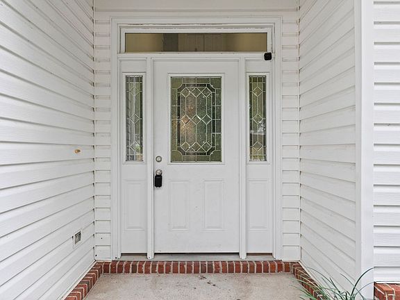 2nd image of 217 Evans St