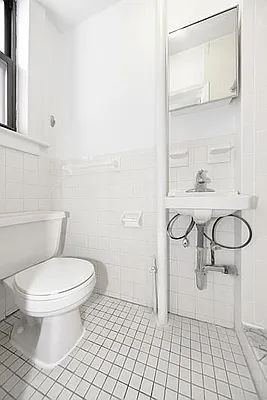 Rented by Buchbinder & Warren | media 23