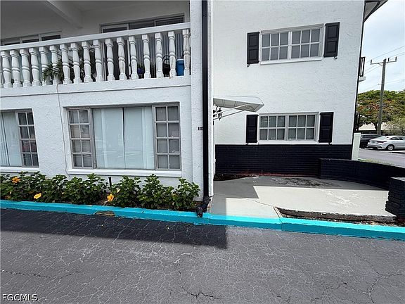 4th image of 3704 Broadway APT 100