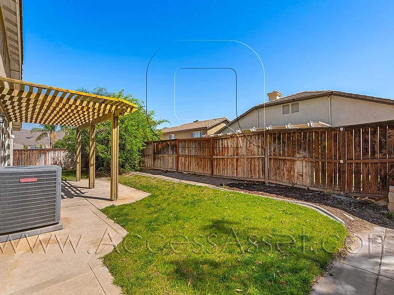 27090 Adelanto Dr — Photo 12