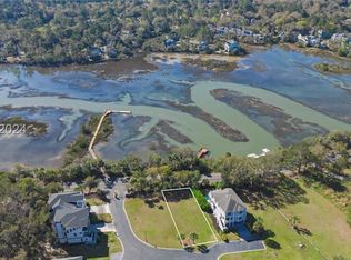 17 Shear Water Dr, Hilton Head Island, SC 29926