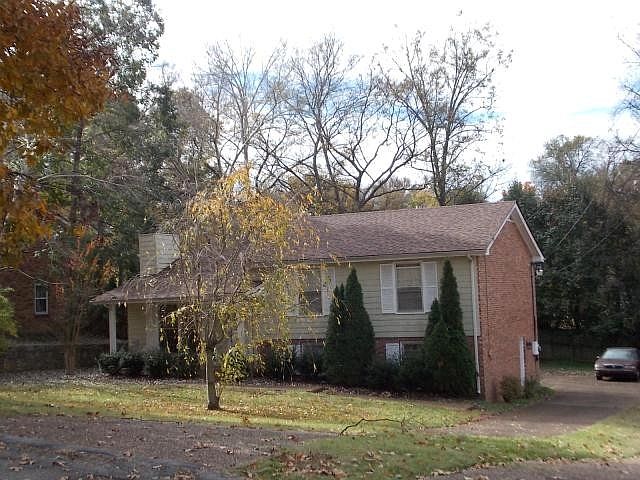 2nd image of 3213 Trails End Ln
