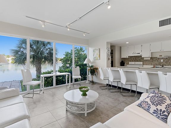 4th image of 3581 S Ocean Boulevard Apt 4e