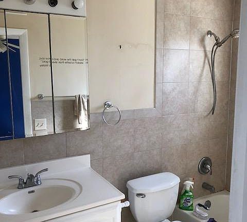 5th image of 1818 Rodman St APT 3J