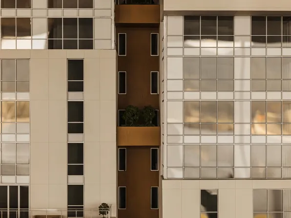 1818 Alberni St #601, Vancouver, BC V6G 3K6