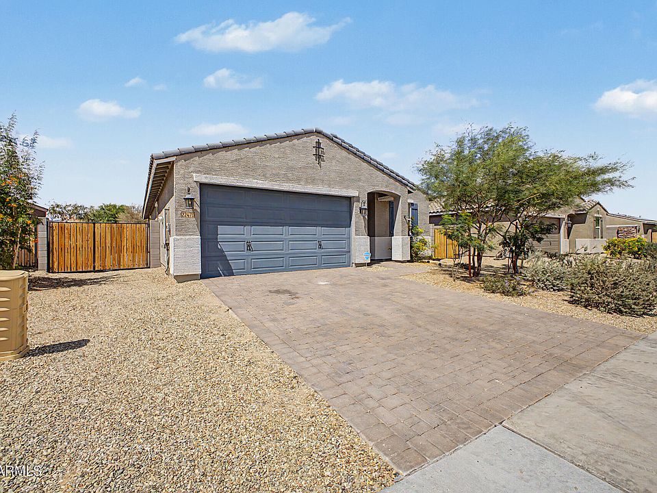 1st image of 22470 W YAVAPAI Street