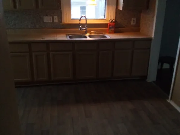 5738 Somerset Ave, Detroit, MI 48224