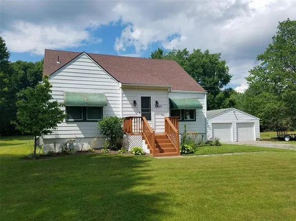 5905 Wise Rd, Hermitage, PA 16148