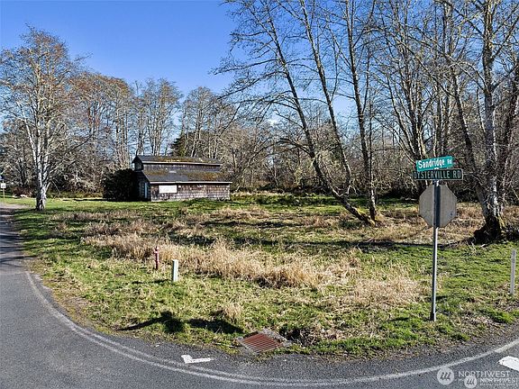 3rd image of 3212 Oysterville Road