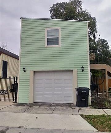 2nd image of 1030 Gordon St