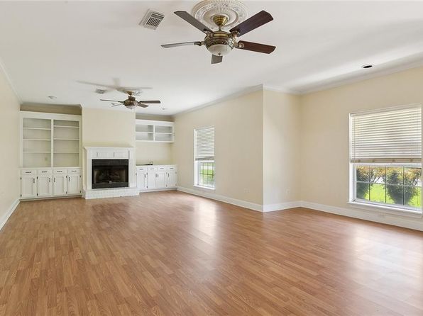 208 Woodbridge Blvd, Hammond, LA 70401