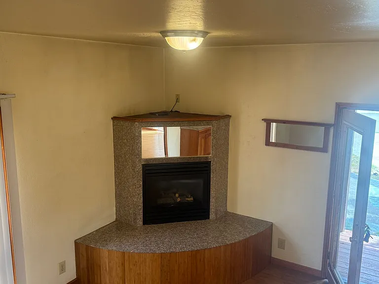 1163 Aloha Way — Photo 7