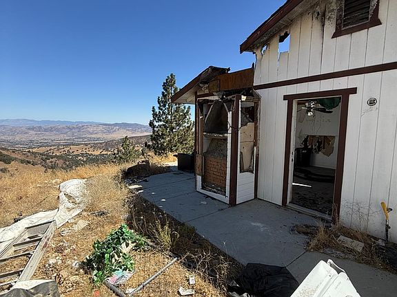 5th image of 17050 Matterhorn Dr