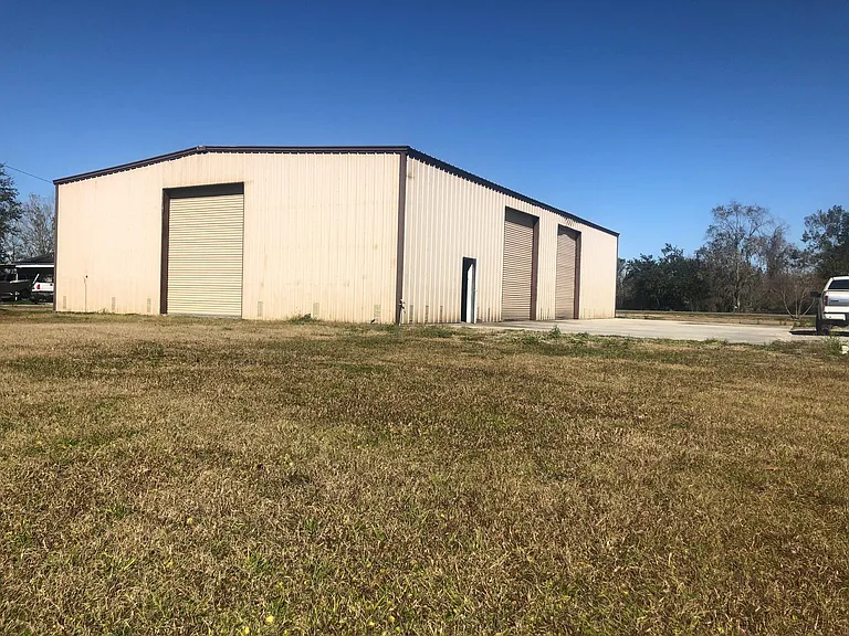 4905 Bayou Black Dr — Photo 3
