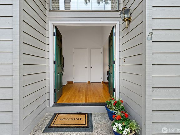 4th image of 16145 SE 33rd Lane