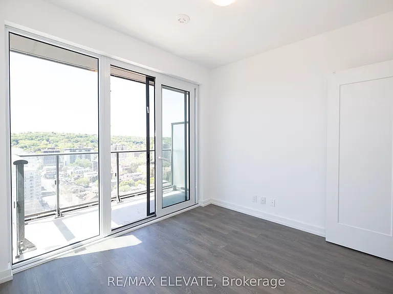 75 James St S #2210 — Photo 8