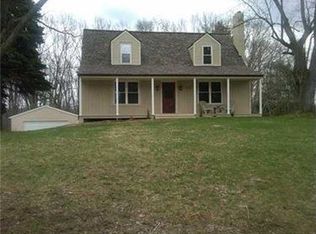 7958 Franklin Rd, Evans City, PA 16033