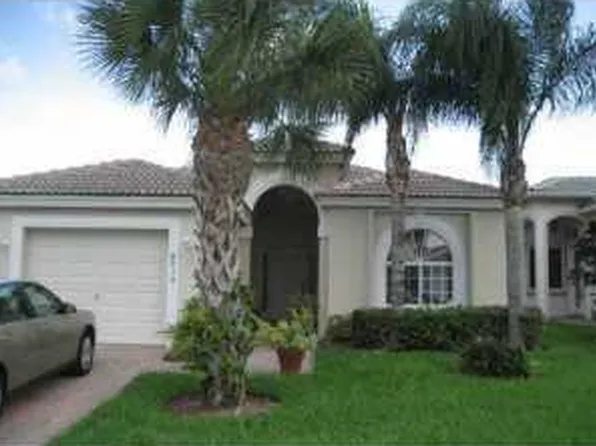 8010 Bellafiore Way, Boynton Beach, FL 33472