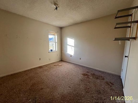 4th image of 504 Locust Ave