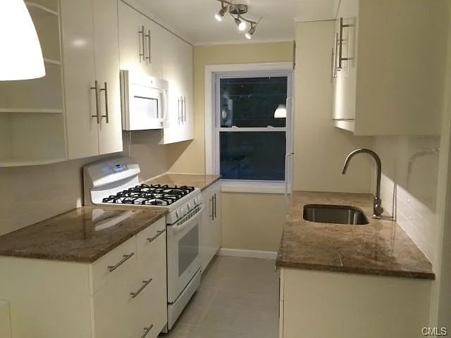 Building Photo - 50 Courtland Ave #4