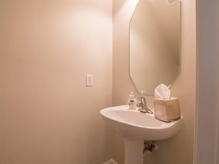 15 Aquiline Oaks Pl — Photo 9