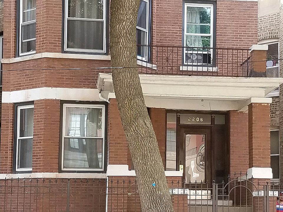1st image of 2206 N Avers Ave #2