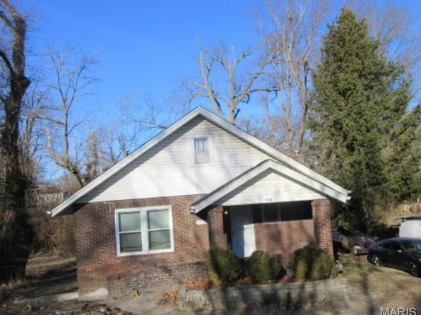 3715 Sylvan Pl, Saint Louis, MO 63121