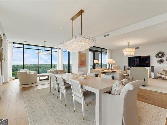 5th image of 2520 Peachtree Rd NW #1603