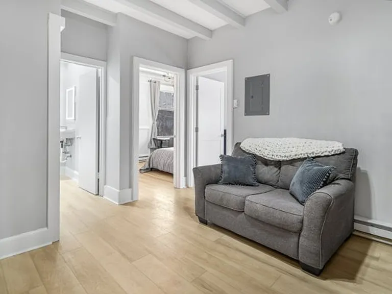 504 Stewart Ave — Photo 128