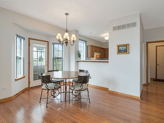 5th image of 1635 Augusta Ln