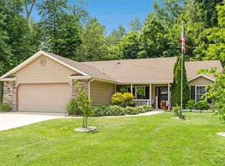 1403 Old Briar Trl, Auburn, IN 46706