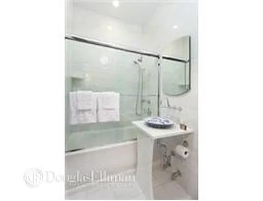 Sold by Douglas Elliman | media 22