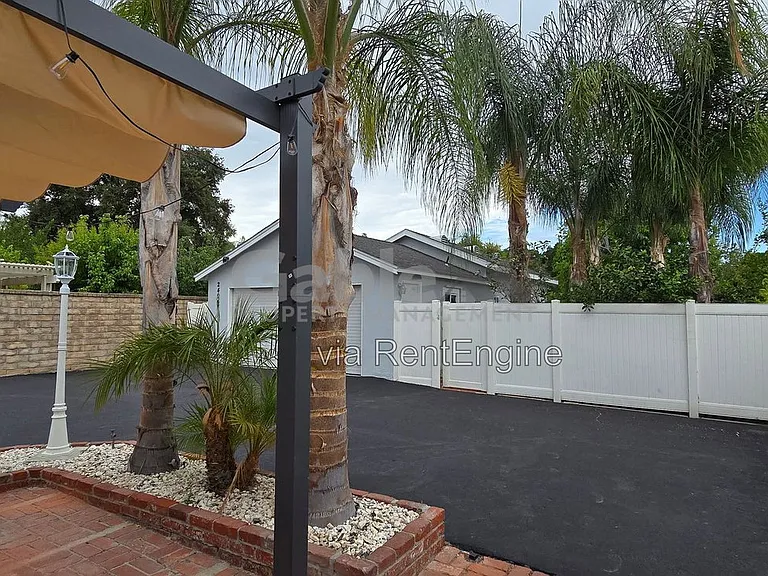 24943 Chestnut St — Photo 21