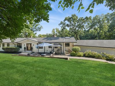 10 River Dr, Trout Valley, IL, 60013