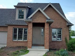2927 Lilly Dr #0, Lima, OH 45807