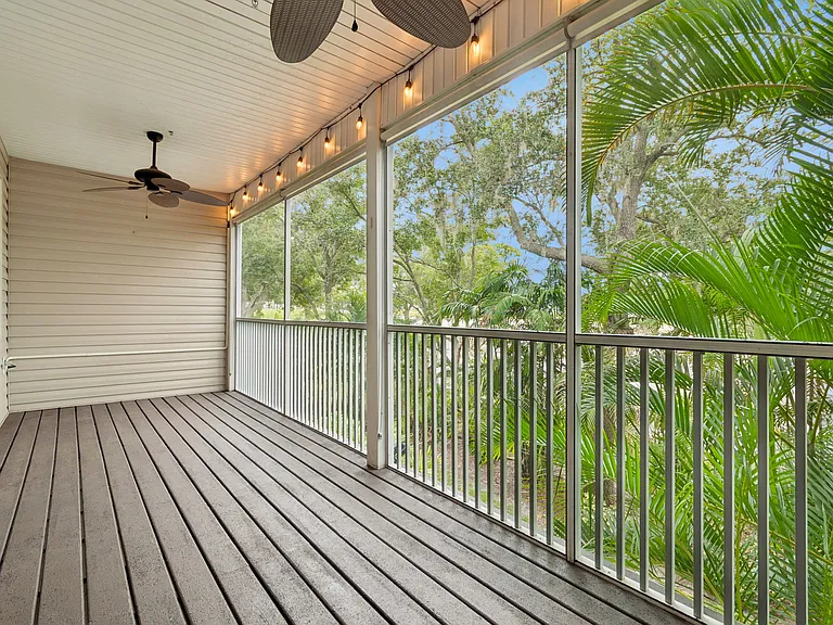 2nd balcony