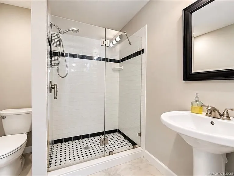 4245 NE Sunset Dr — Photo 10