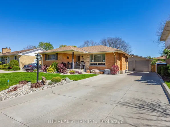 430 Magnolia Cres, London, ON N5Y 4S9