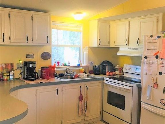 3rd image of 433 Tulip Dr