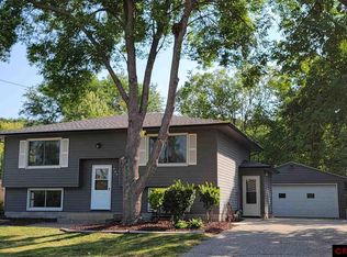 232 Stoltzman Rd, Mankato, MN 56001