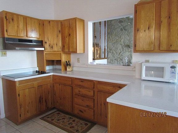 3rd image of 2227 Glenn Dr